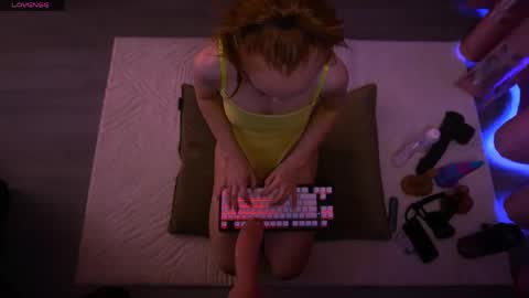 Redhead Shark online show from April 29, 2026, 12:31 pm