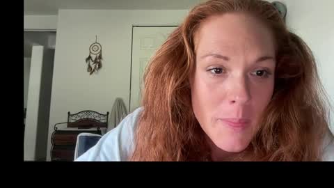 Snapshot of redheaded_fox chatting on September 9, 2025, 5:01 pm Redheaded Fox online show from September 9, 2025, 5:01 pm