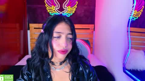Lili Lopez online show from April 3, 2026, 7:45 pm