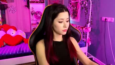 Kiara online show from December 21, 2025, 9:00 pm