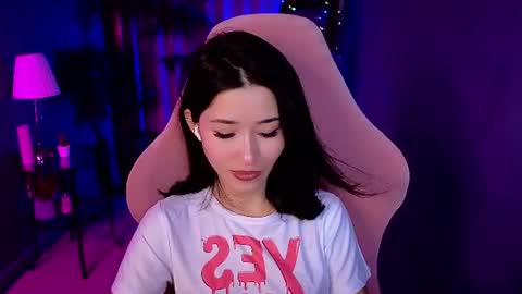 Snapshot of redmidnight_ chatting on July 30, 2026, 9:36 pm Kiara online show from July 30, 2026, 9:36 pm