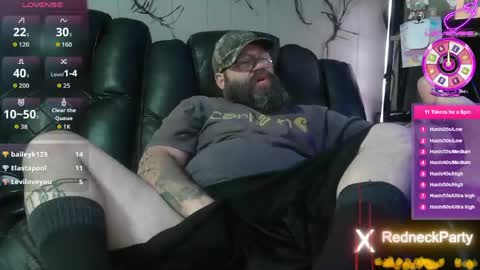 Snapshot of redneckwants2play chatting on April 25, 2026, 1:41 am RedneckWants2Play online show from April 25, 2026, 1:41 am