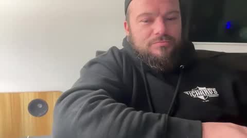 Snapshot of redrover69420 chatting on October 25, 2025, 11:32 pm redrover69420 online show from October 25, 2025, 11:32 pm