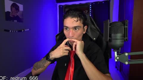 Red online show from January 28, 2025, 6:49 pm