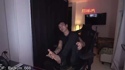 Red online show from June 14, 2026, 1:58 am