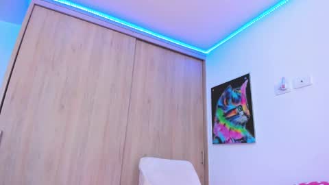 redski77 online show from February 23, 2025, 9:22 am