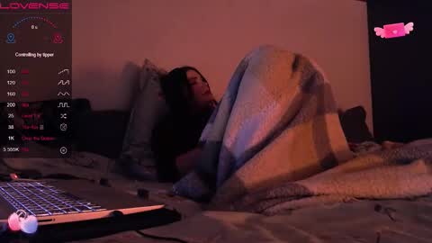 Red online show from November 15, 2025, 12:52 am