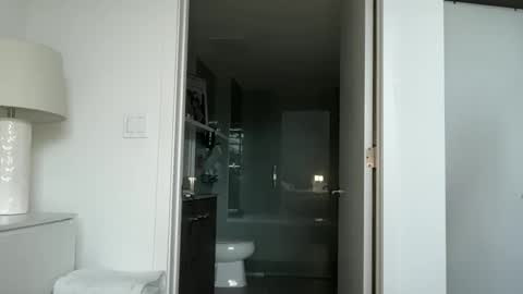 Snapshot of reecemarie chatting on November 13, 2025, 5:12 pm Reece Marie online show from November 13, 2025, 5:12 pm