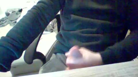 Snapshot of refar12 chatting on February 21, 2025, 7:21 pm refar12 online show from February 21, 2025, 7:21 pm