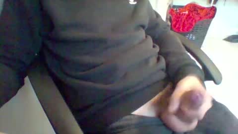 Snapshot of refar12 chatting on October 8, 2025, 4:37 pm refar12 online show from October 8, 2025, 4:37 pm