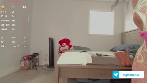 Snapshot of reginabanx chatting on October 2, 2025, 10:28 pm reginabanx online show from October 2, 2025, 10:28 pm