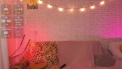 ReginaHawkinss online show from October 29, 2025, 8:27 am