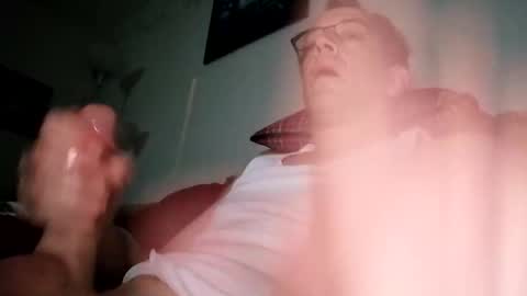 regularguy20 online show from November 5, 2025, 10:48 am