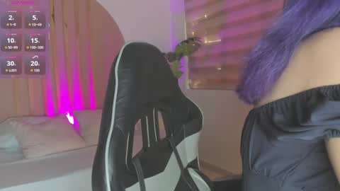 Snapshot of rei_cos chatting on November 12, 2025, 12:38 pm R E I online show from November 12, 2025, 12:38 pm