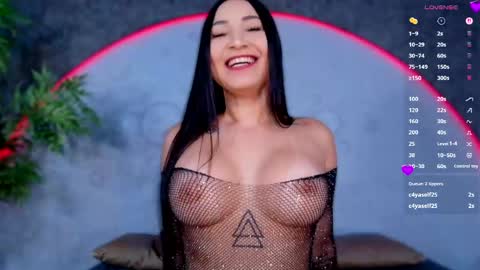 reiinachloe online show from April 27, 2026, 5:00 pm