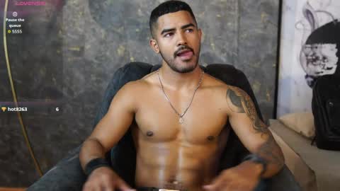 Snapshot of reik_von chatting on June 3, 2026, 2:33 pm Reik online show from June 3, 2026, 2:33 pm