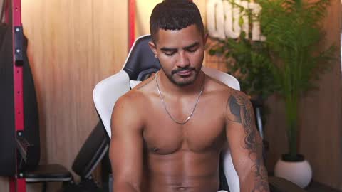 Snapshot of reik_von chatting on June 6, 2026, 1:27 pm Reik online show from June 6, 2026, 1:27 pm
