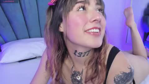 Reika  online show from October 20, 2025, 3:56 pm