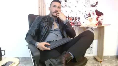 Snapshot of reiko_85_ chatting on October 27, 2025, 2:43 pm REIKO online show from October 27, 2025, 2:43 pm