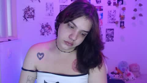 Snapshot of reiko_doll chatting on November 7, 2025, 9:37 pm REIKO online show from November 7, 2025, 9:37 pm