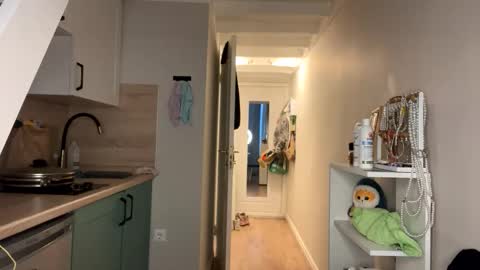 Bell online show from October 1, 2025, 2:23 pm