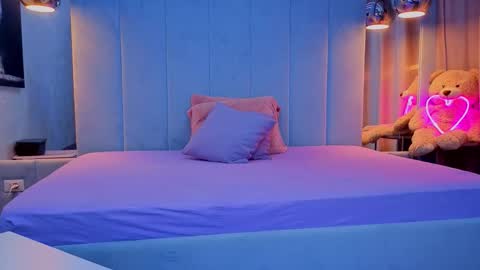 reina cummings online show from October 21, 2025, 5:52 am