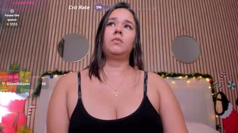 Snapshot of reina_loren chatting on December 21, 2025, 8:10 am reina_loren online show from December 21, 2025, 8:10 am