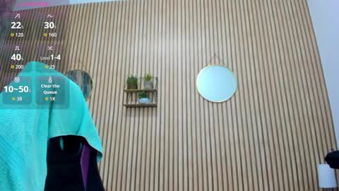 Snapshot of reina_loren chatting on February 18, 2026, 2:51 am reina_loren online show from February 18, 2026, 2:51 am