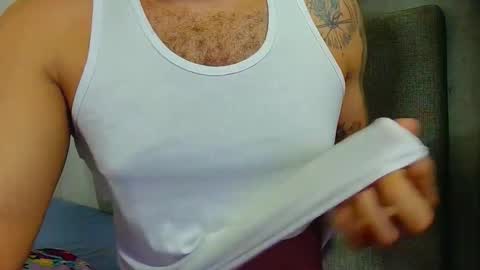 Snapshot of reina_paola chatting on October 5, 2025, 4:00 am paola online show from October 5, 2025, 4:00 am