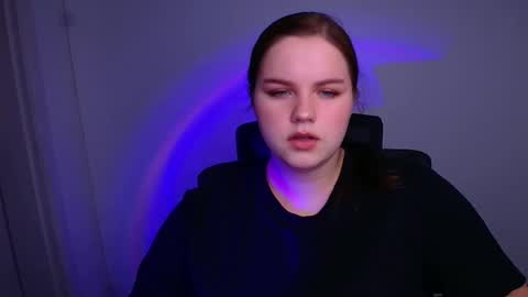 Reina online show from December 20, 2025, 6:20 am