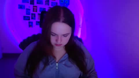 Reina online show from February 22, 2026, 6:35 am