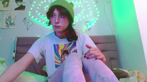 Snapshot of reiv_femboy chatting on March 15, 2026, 3:45 am reiv_femboy online show from March 15, 2026, 3:45 am