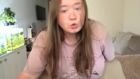 Snapshot of remirann_ chatting on September 30, 2025, 12:10 pm Ann OF - remirann21 online show from September 30, 2025, 12:10 pm