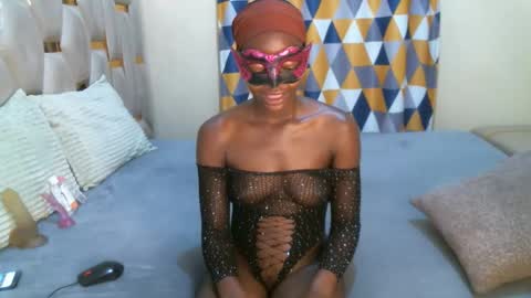 Snapshot of remmyqueen chatting on May 25, 2026, 9:10 pm remmyqueen online show from May 25, 2026, 9:10 pm