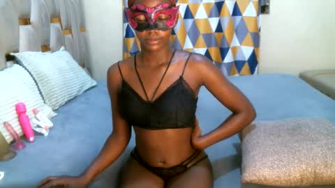 Snapshot of remmyqueen chatting on May 27, 2026, 1:57 am remmyqueen online show from May 27, 2026, 1:57 am