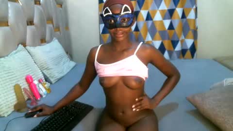 Snapshot of remmyqueen chatting on June 13, 2026, 7:12 pm remmyqueen online show from June 13, 2026, 7:12 pm