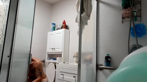 Snapshot of remshotdt chatting on December 8, 2024, 4:57 am remshotdt online show from December 8, 2024, 4:57 am