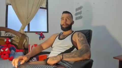 Snapshot of remy_sten chatting on December 20, 2024, 10:43 pm Rmy Steen online show from December 20, 2024, 10:43 pm