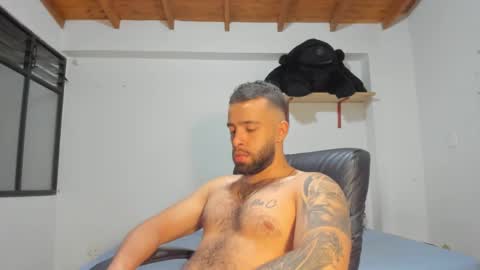 Snapshot of remy_sten chatting on January 24, 2025, 1:24 am Rmy Steen online show from January 24, 2025, 1:24 am