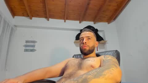 Snapshot of remy_sten chatting on February 20, 2025, 3:34 am Rmy Steen online show from February 20, 2025, 3:34 am