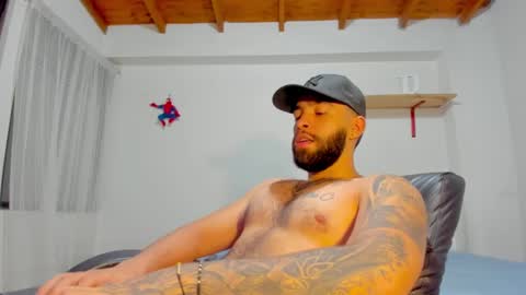 Snapshot of remy_sten chatting on October 11, 2025, 10:41 pm Rmy Steen online show from October 11, 2025, 10:41 pm