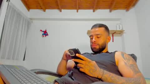 Snapshot of remy_sten chatting on May 21, 2026, 1:45 am Rmy Steen online show from May 21, 2026, 1:45 am