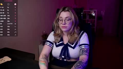 Snapshot of remywild chatting on December 15, 2024, 8:25 pm RemyWild online show from December 15, 2024, 8:25 pm