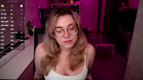 Snapshot of remywild chatting on September 13, 2025, 4:51 pm RemyWild online show from September 13, 2025, 4:51 pm