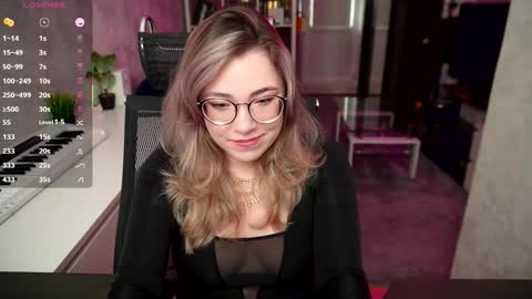 Snapshot of remywild chatting on October 4, 2025, 12:14 pm RemyWild online show from October 4, 2025, 12:14 pm