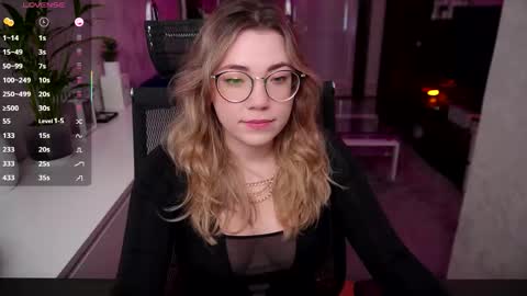 Snapshot of remywild chatting on October 18, 2025, 1:45 pm RemyWild online show from October 18, 2025, 1:45 pm