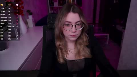 Snapshot of remywild chatting on November 28, 2025, 4:31 pm RemyWild online show from November 28, 2025, 4:31 pm