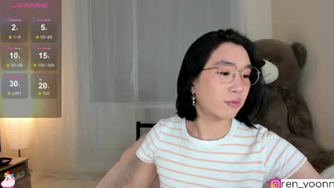 Ren online show from May 4, 2026, 4:41 am
