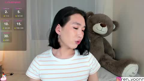 Snapshot of ren_yoonn chatting on June 22, 2026, 7:05 am Ren online show from June 22, 2026, 7:05 am