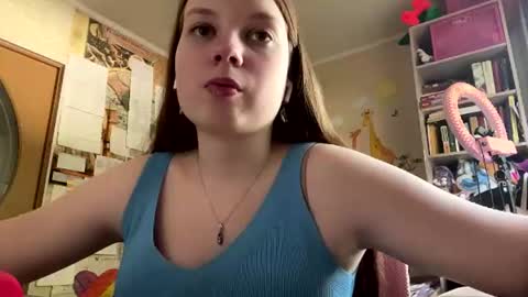 Snapshot of renaeorabuena chatting on June 11, 2026, 8:12 am Annabel online show from June 11, 2026, 8:12 am